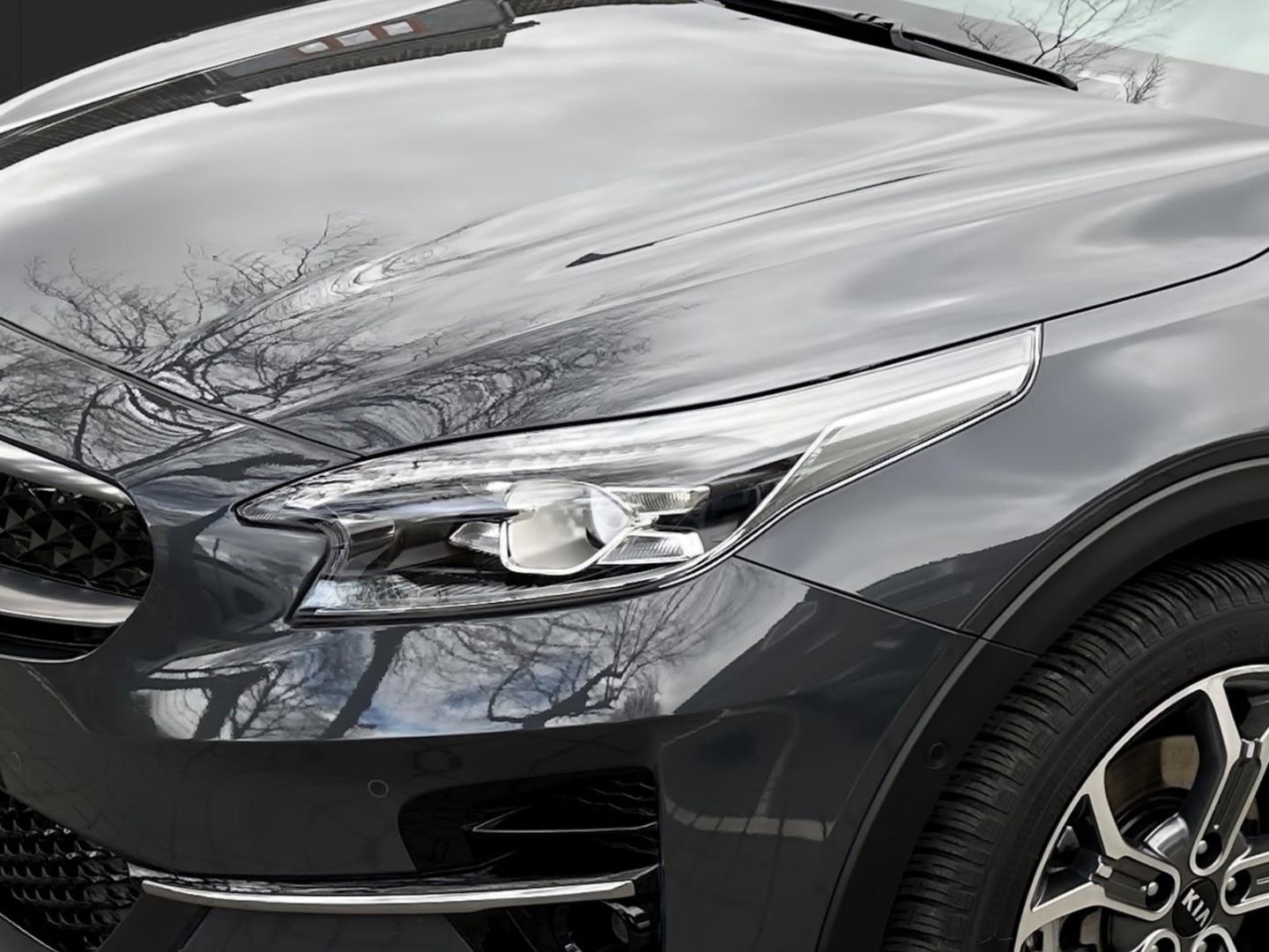 Kia XCeed PLATINUM Plug-in Hybrid - Samsaru's Car Outlet