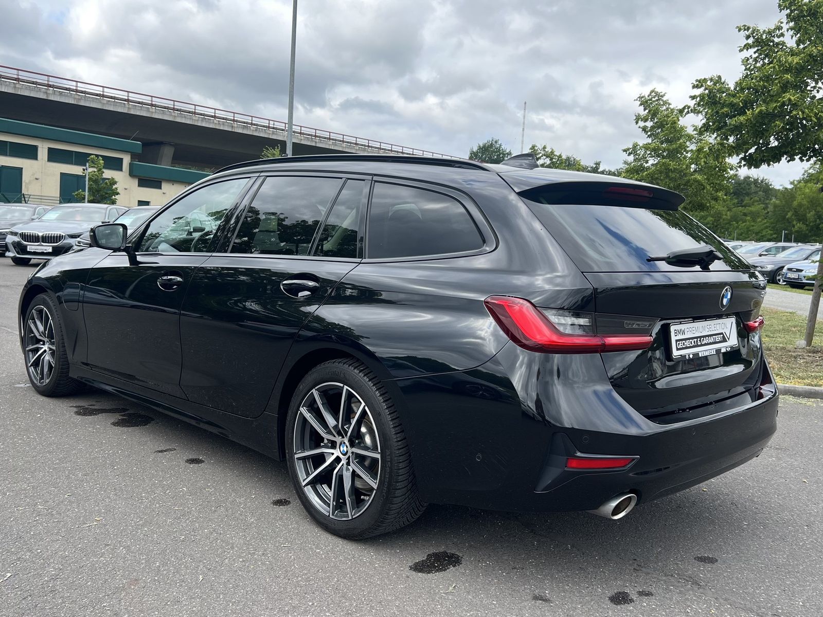 BMW 320e Touring Sport Line - Samsaru's Car Outlet