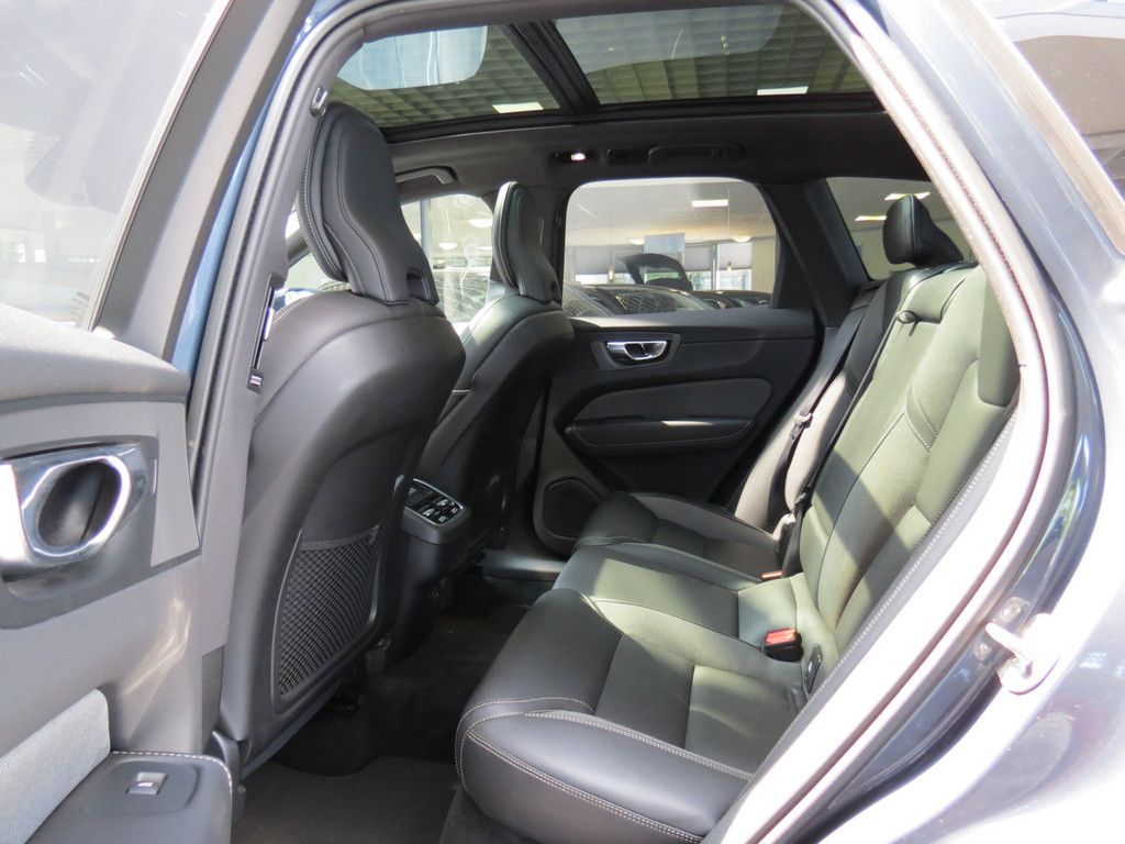 Volvo XC60 B4 2.0 Diesel AWD*Automatik*AHK*PANO*