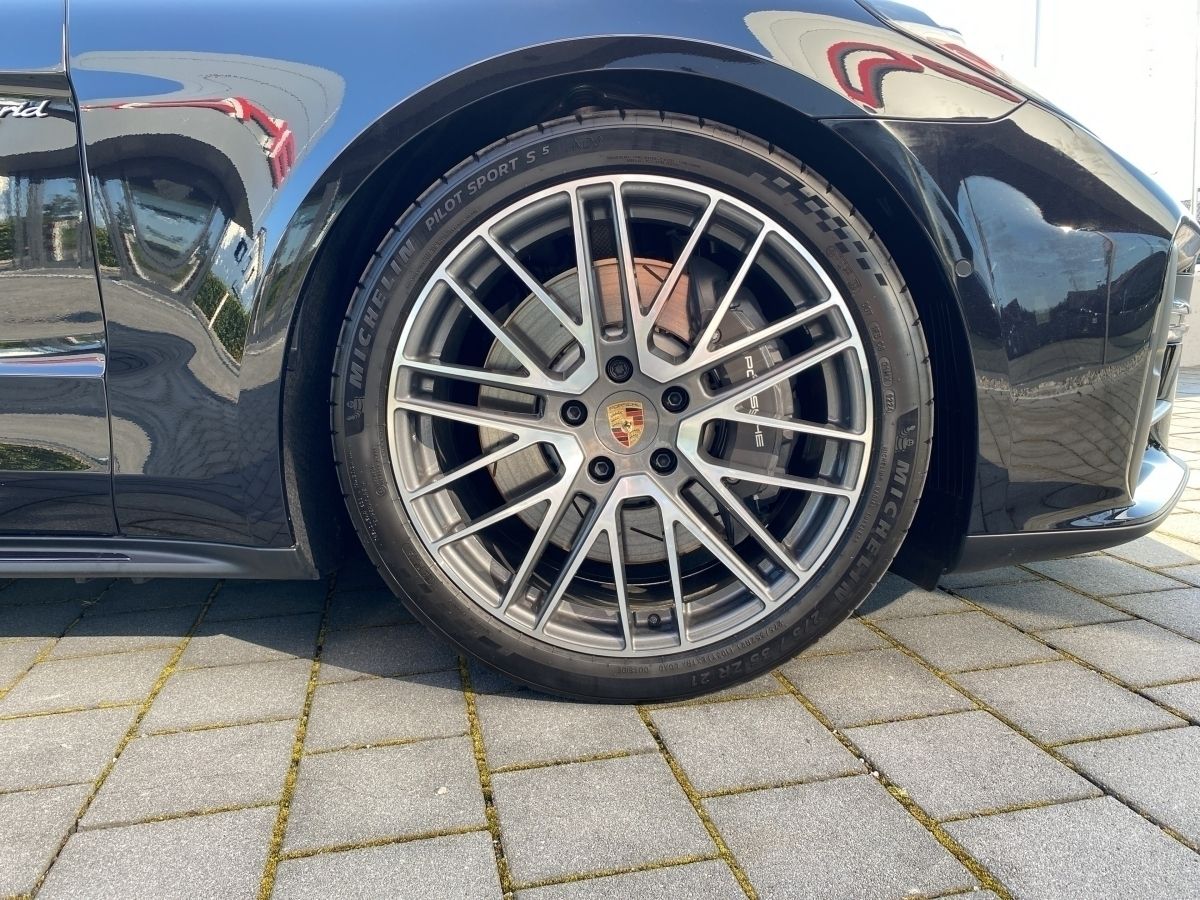 Porsche Panamera 4 E-Hybrid |Active Ride | Head-Up