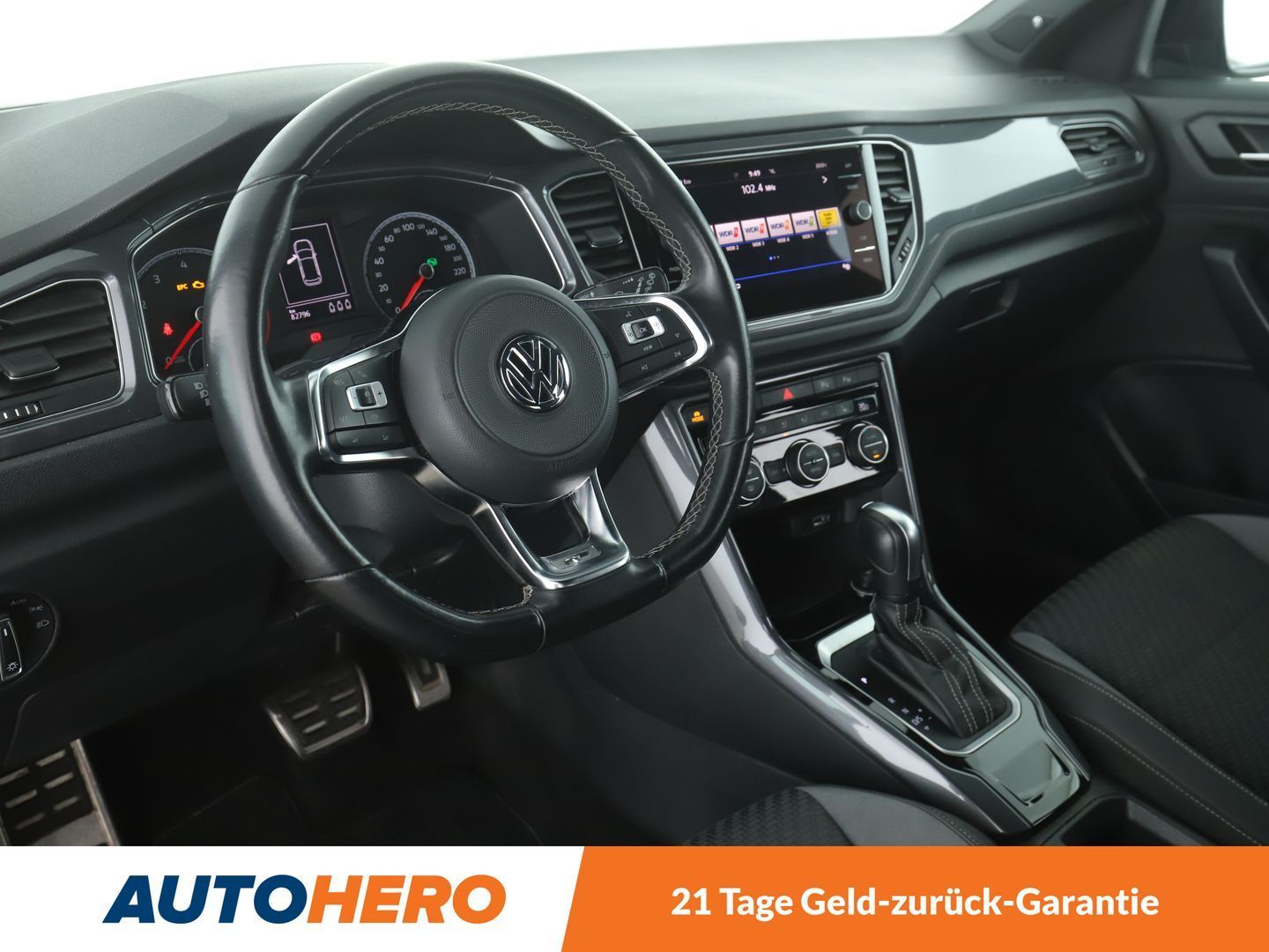Volkswagen T-Roc 1.5 TSI ACT Sport - Samsaru's Car Outlet