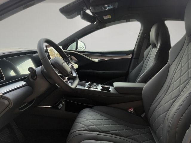 BYD Sealion 7