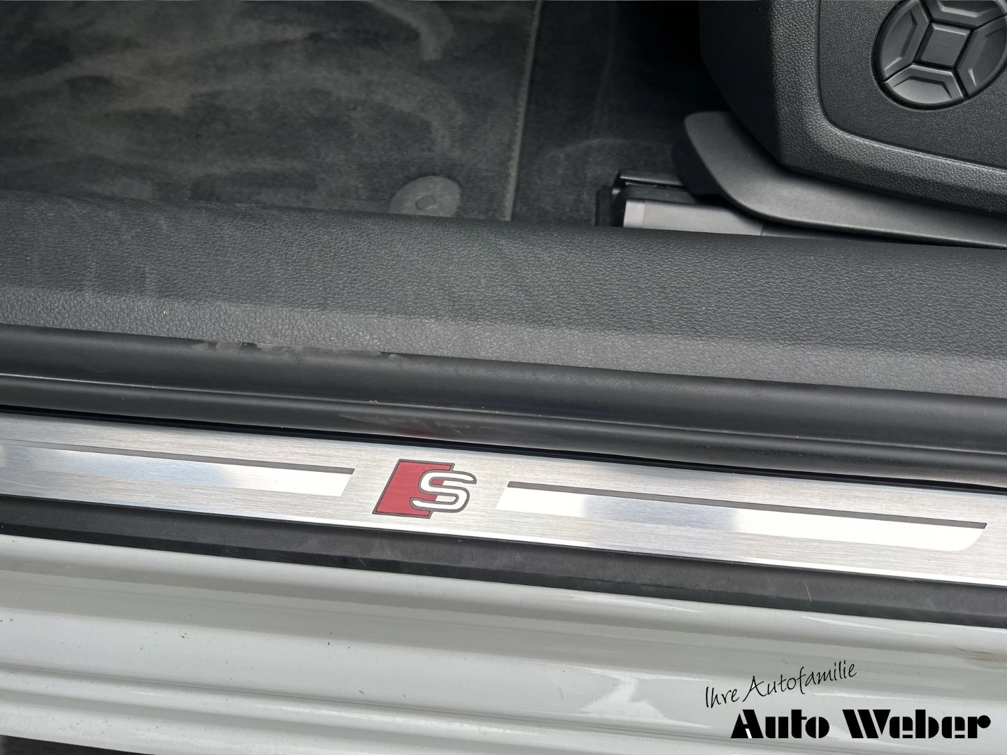 Audi A6 Avant 55TFSI S-Line - Samsaru's Car Outlet
