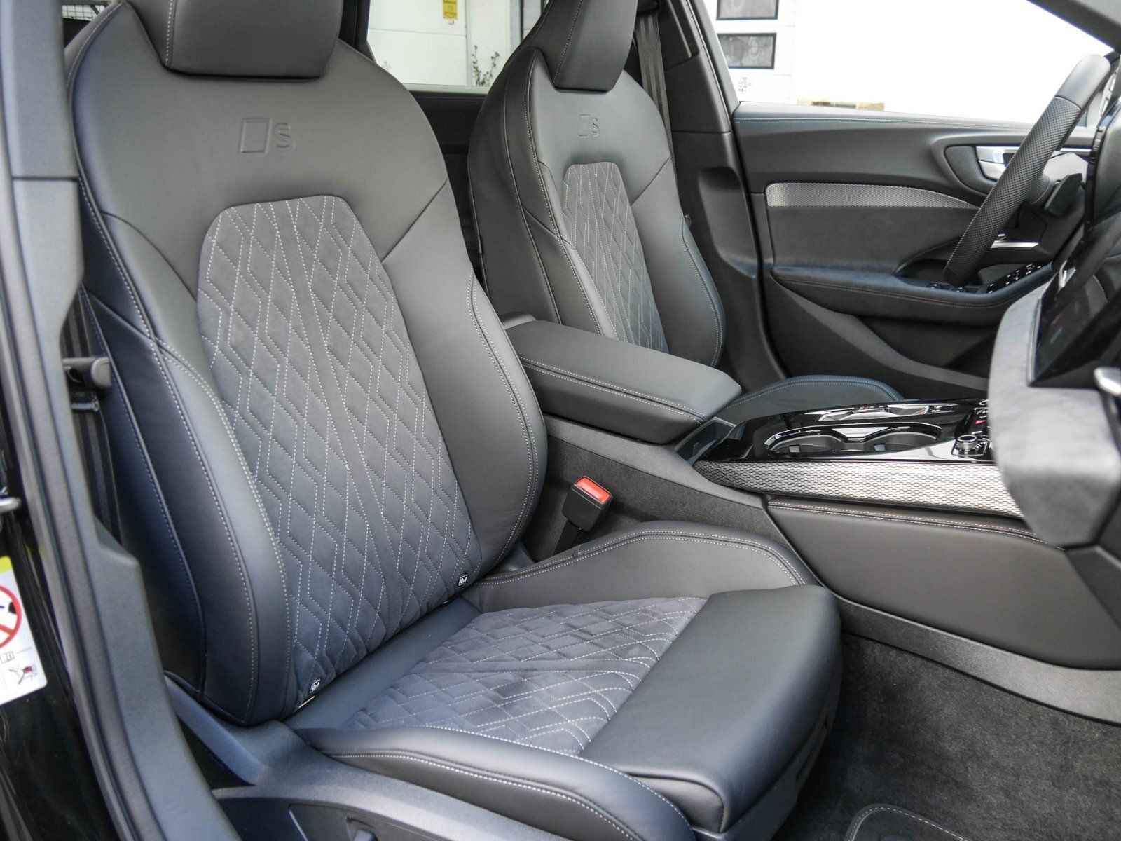 Audi A5 Limousine e-hybrid quattro S-Line AHK Tch plu