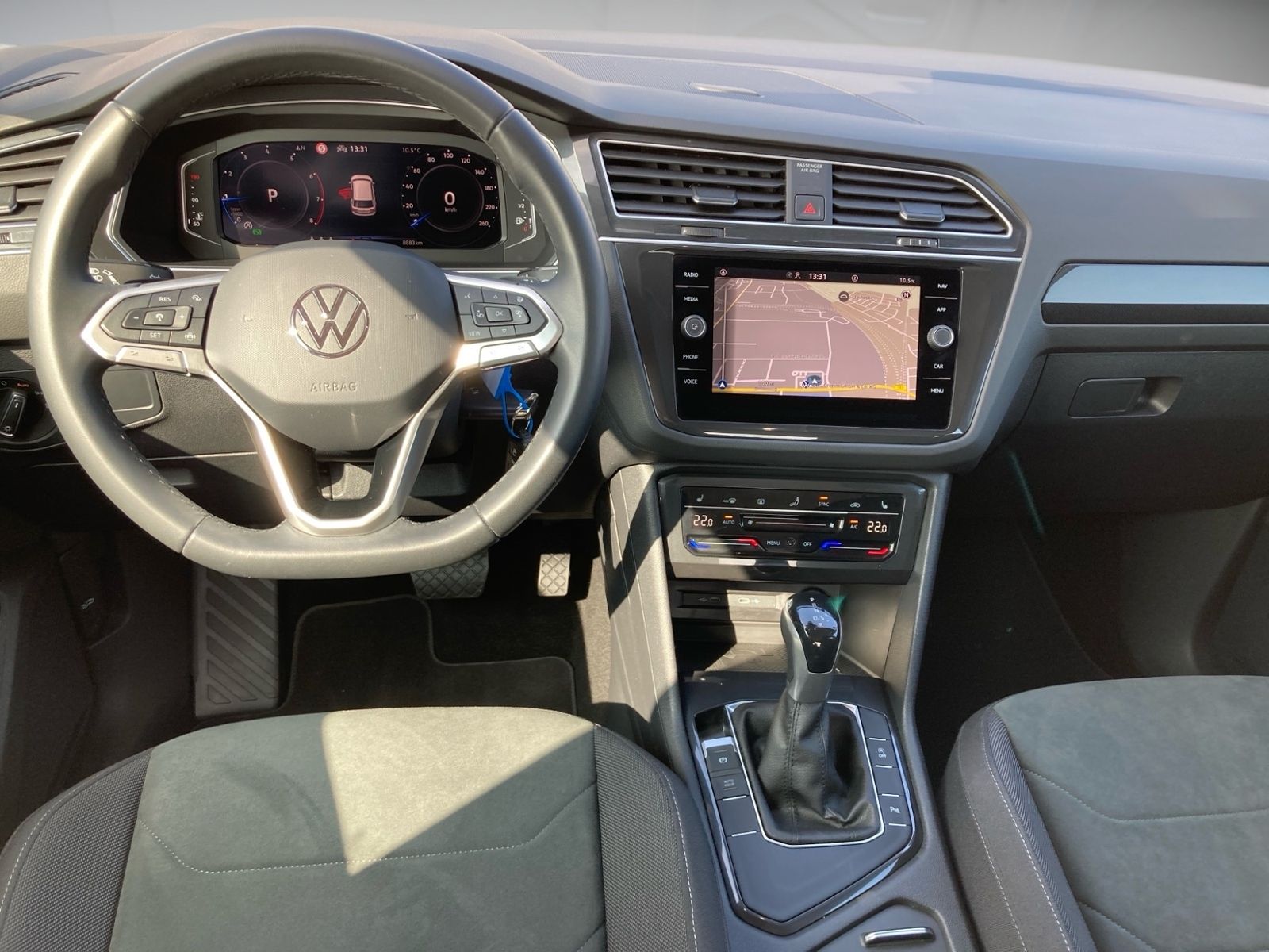 Volkswagen Tiguan 1.5 TSI Elegance - Samsaru's Car Outlet