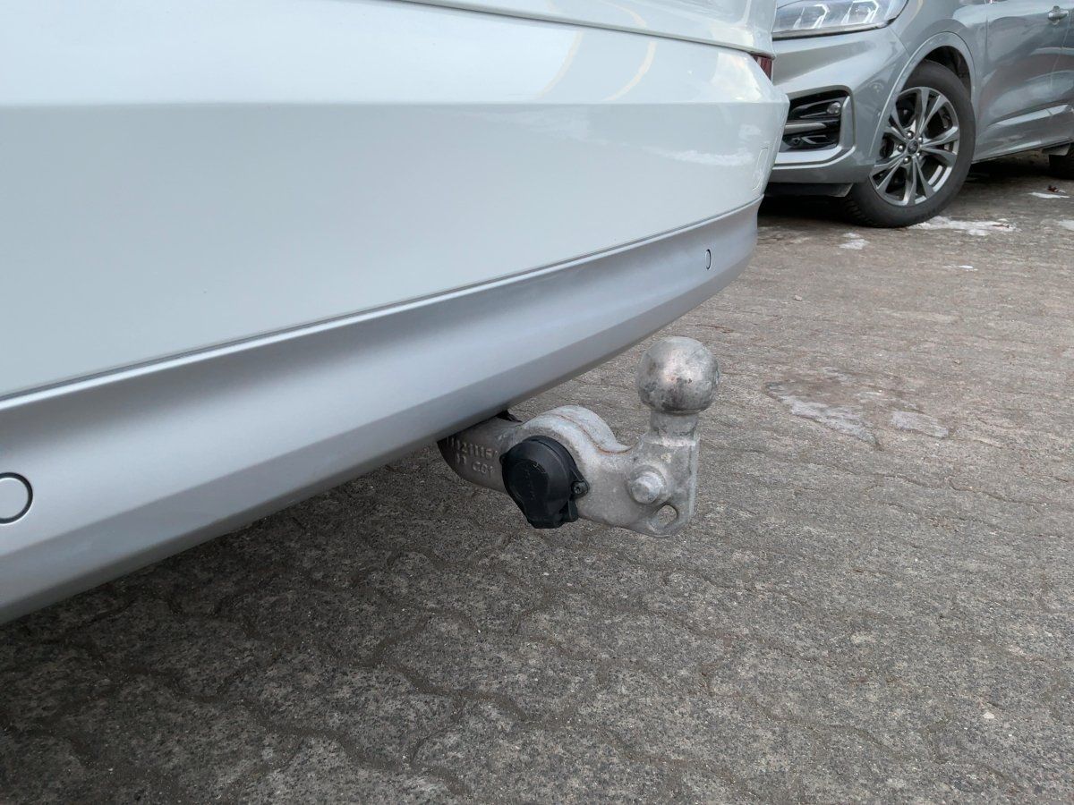 Volvo XC90 B5 (Diesel) Momentum Pro ACC,AHK,AUTOM.,LED