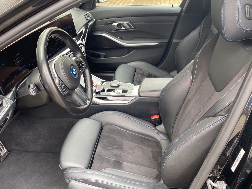 BMW 330 e M Sport Pro - Samsaru's Car Outlet