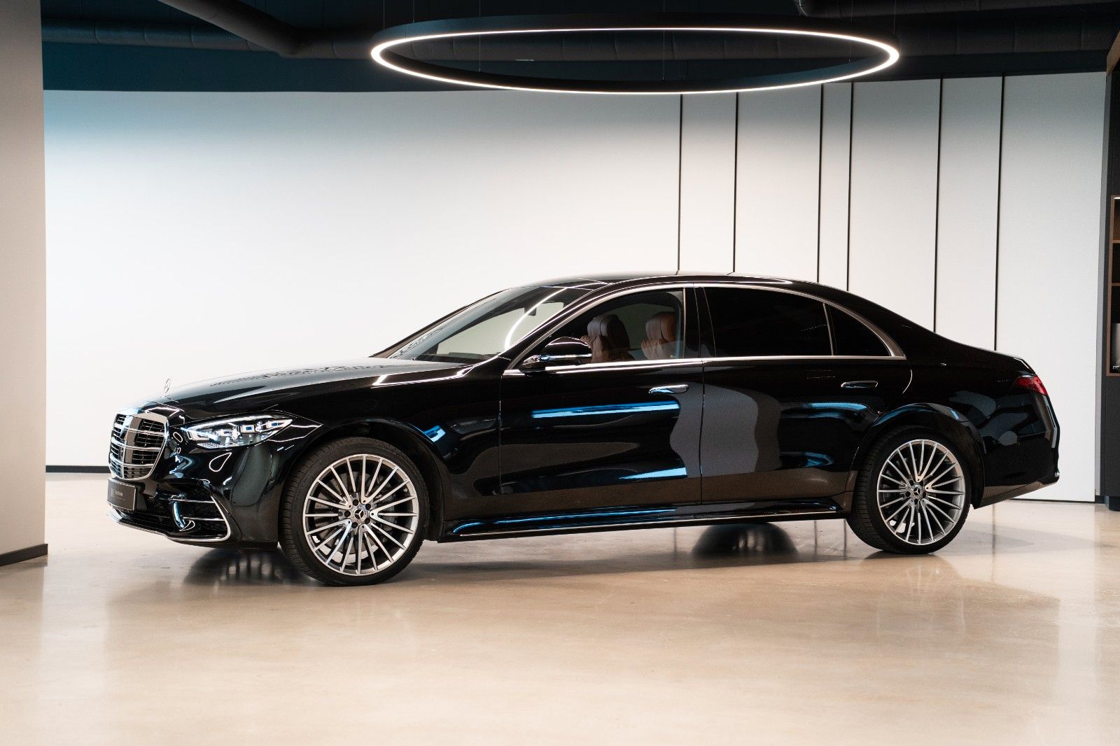 Mercedes-Benz S Burmester - Samsaru's Car Outlet
