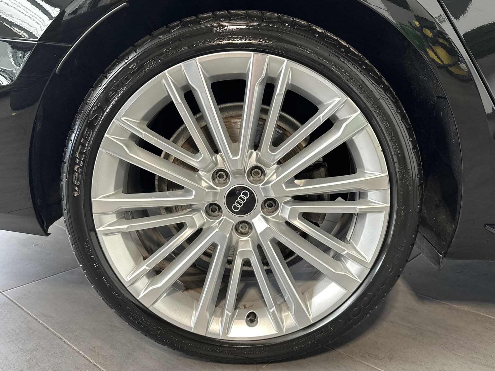 Audi A4 Avant 40 TFSI S-Line - Samsaru's Car Outlet