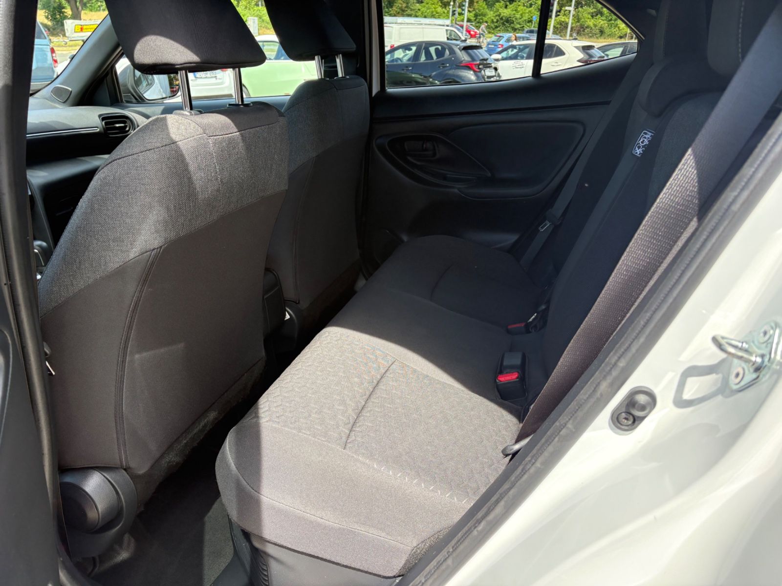 Toyota YARIS CROSS Team D **SAFETY/CONNECT**