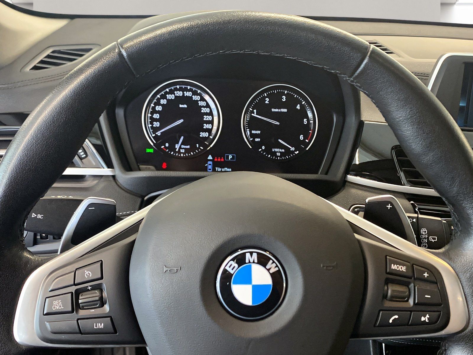 BMW X1 xDrive20d Sport Line - Samsaru's Car Outlet
