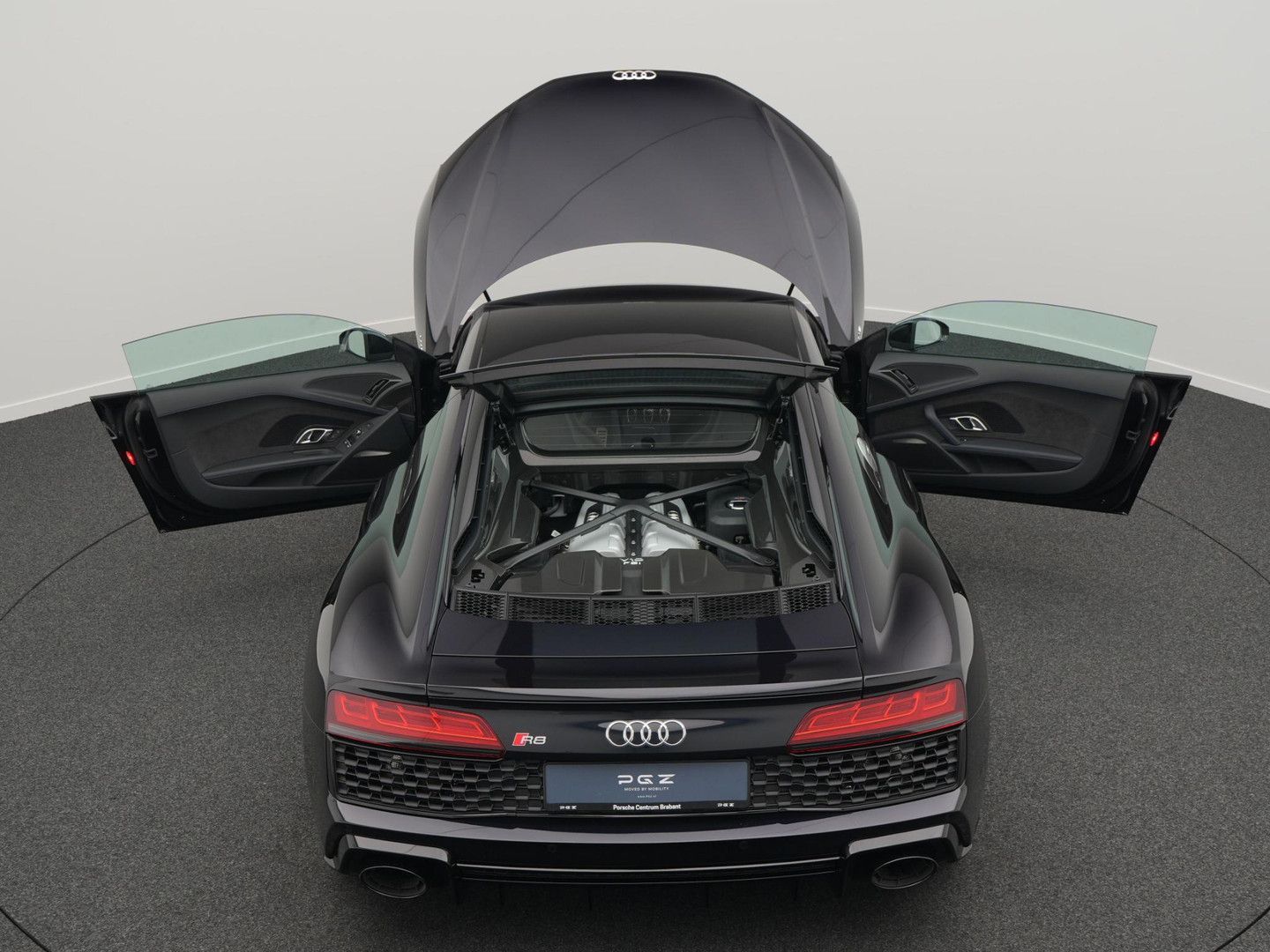 Audi R8 5.2 performance RWD - Samsaru's Car Outlet