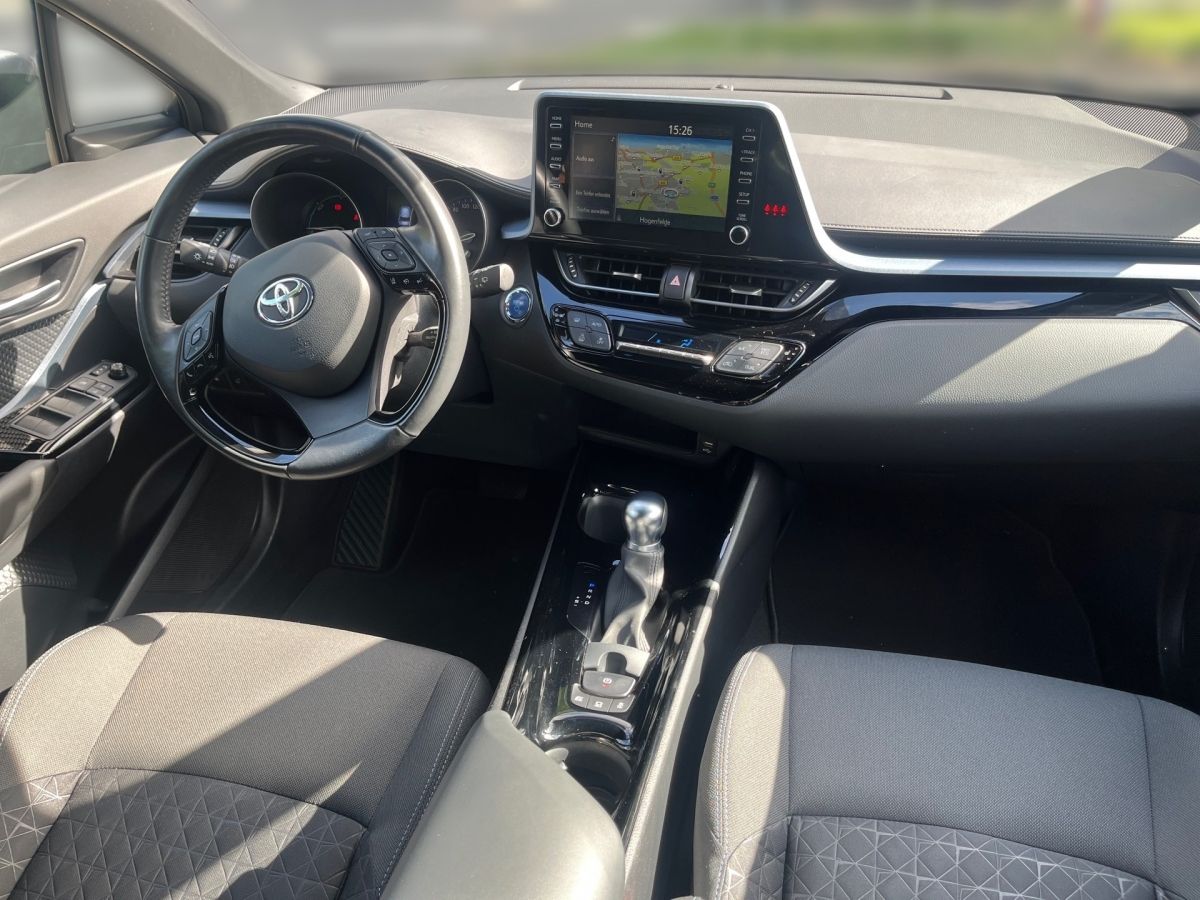 Toyota C-HR 2.0 Team - Samsaru's Car Outlet