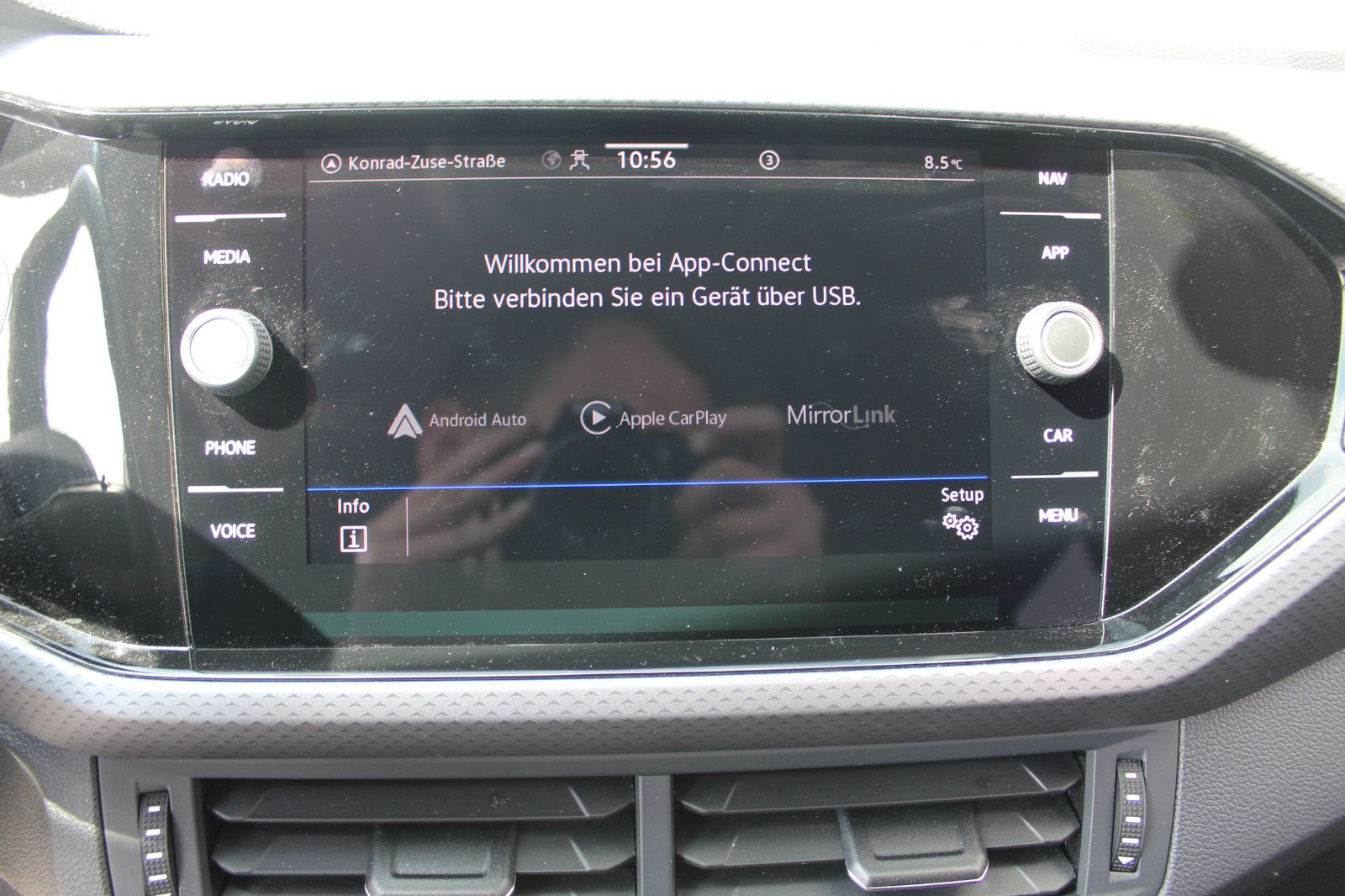 Volkswagen T-Cross 1.0 TSI Active - Samsaru's Car Outlet