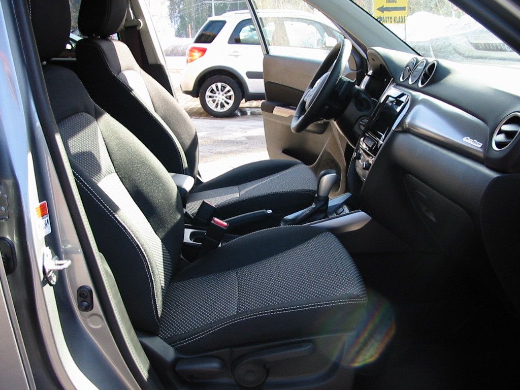 Suzuki Vitara Allrad Vollhybrid - Samsaru's Car Outlet