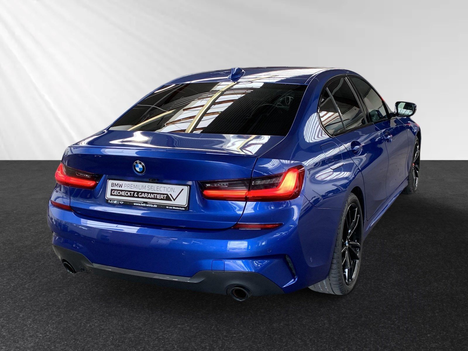 BMW 320i M Sport - Samsaru's Car Outlet