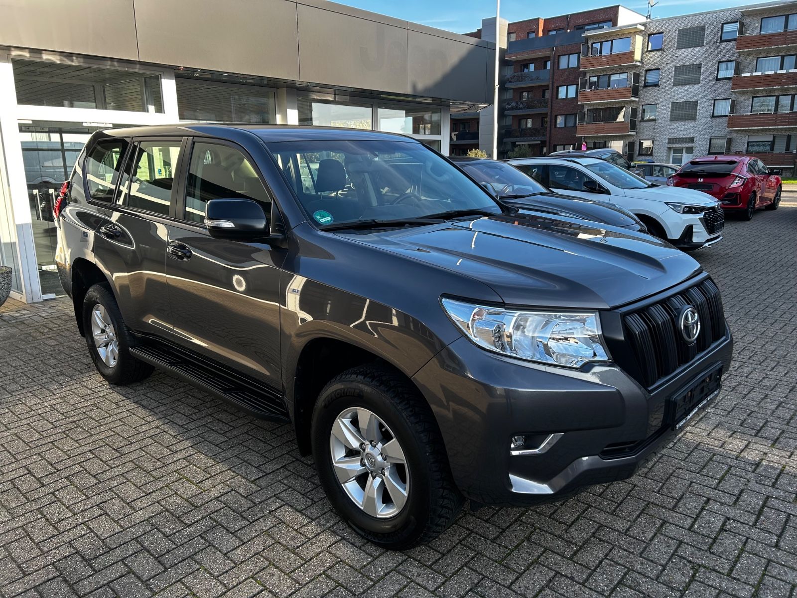 Toyota Land Cruiser 2.8 D-4D Comfort Automatik LED Navi