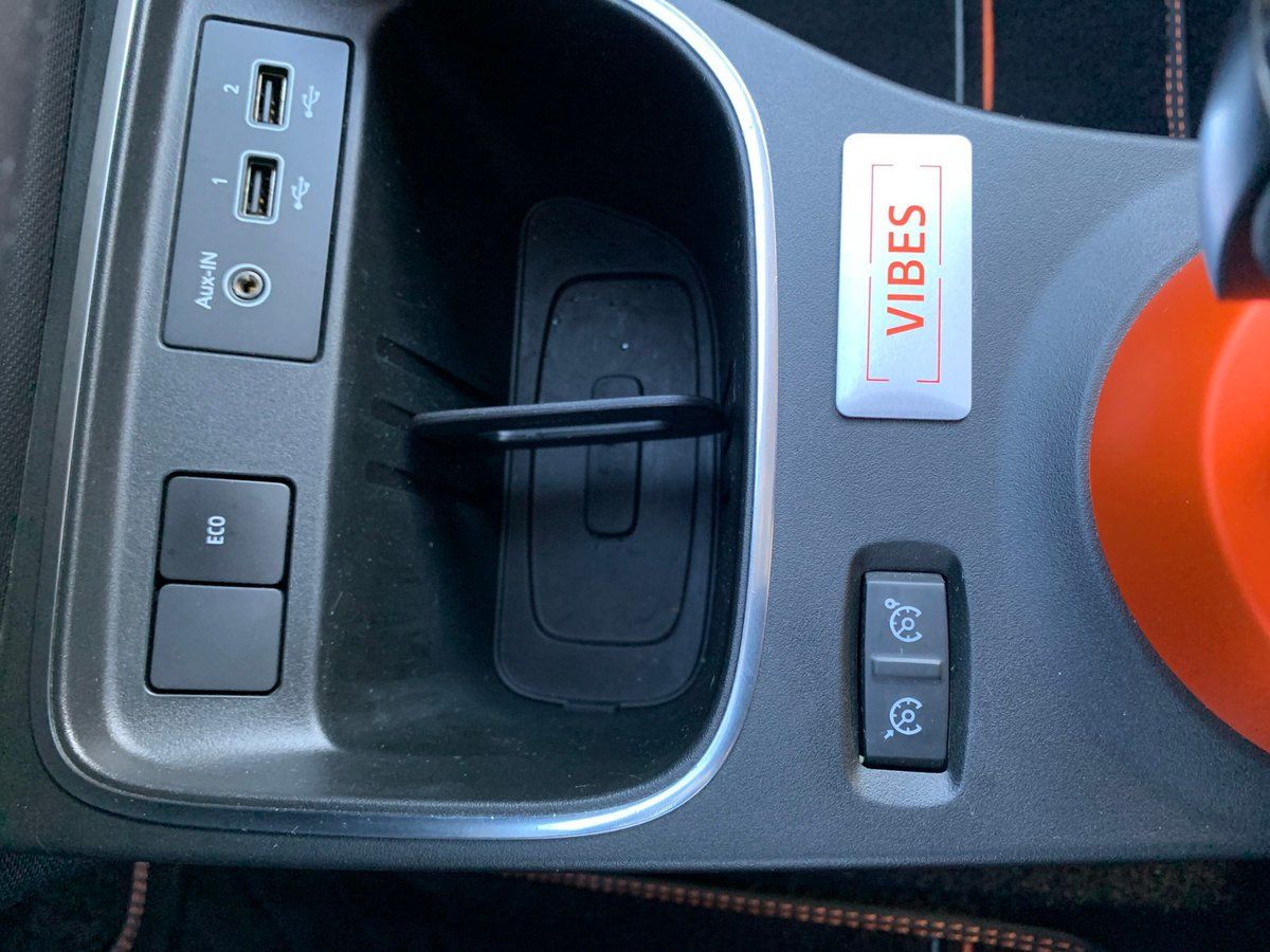 Renault Twingo ELECTRIC - Samsaru's Car Outlet