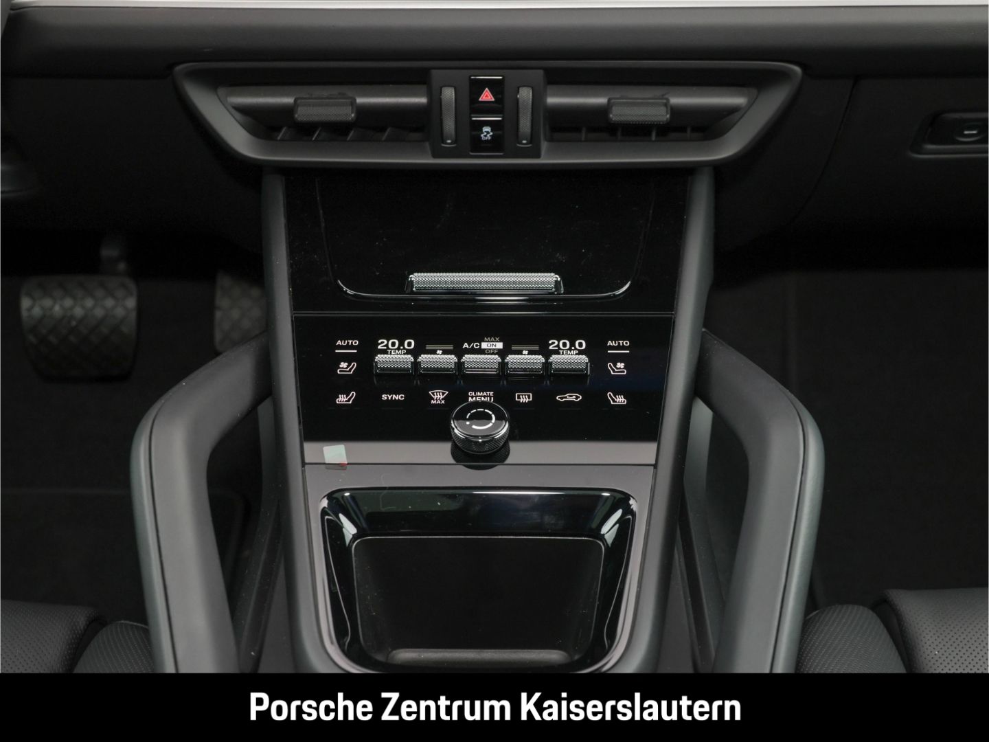 Porsche Cayenne E-Hybrid InnoDrive HA-Lenkung Sportabgas