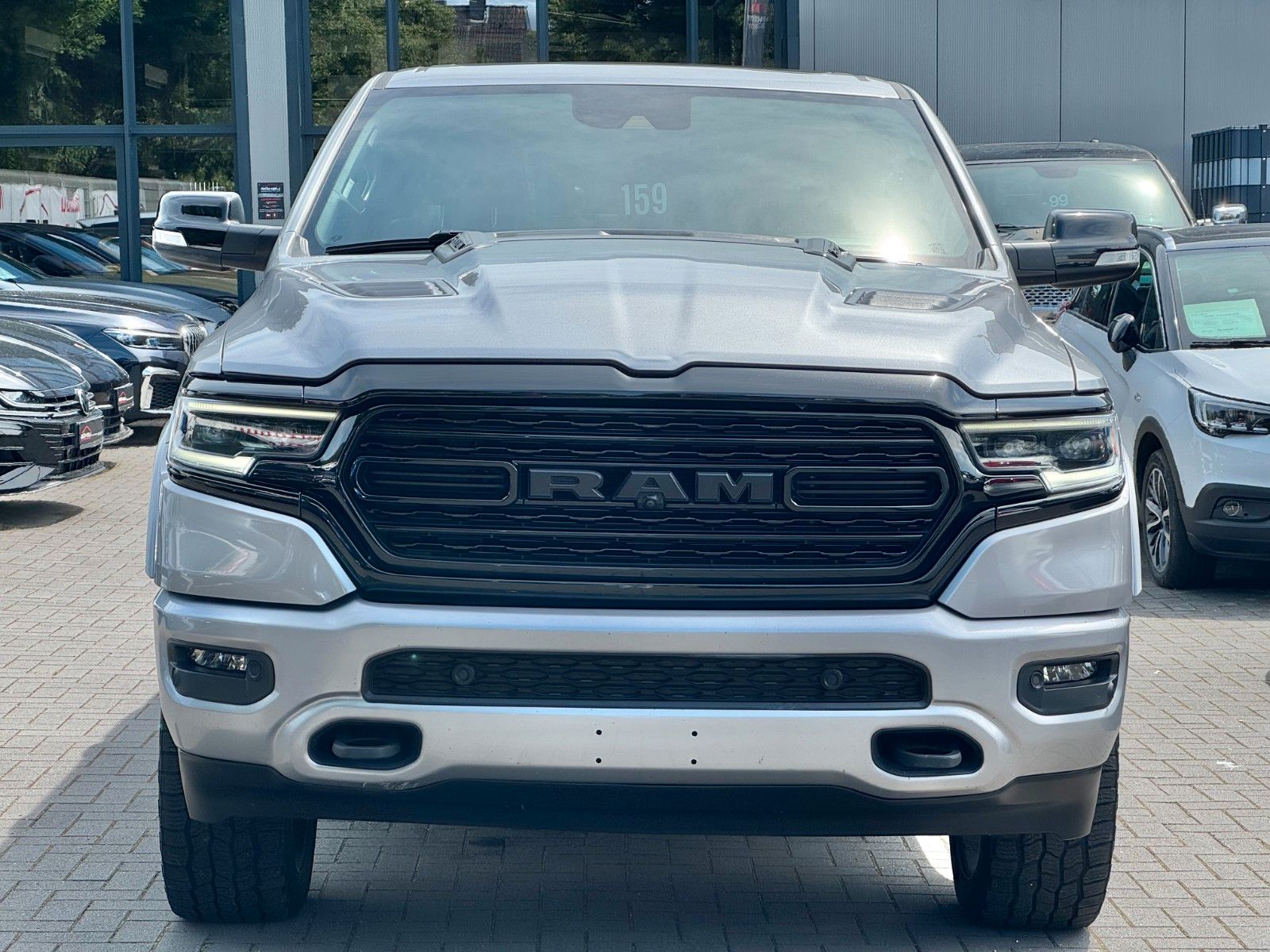 Dodge RAM 1500 Limited *Pano*HuD*H&K*360*1.Hand*Prins*