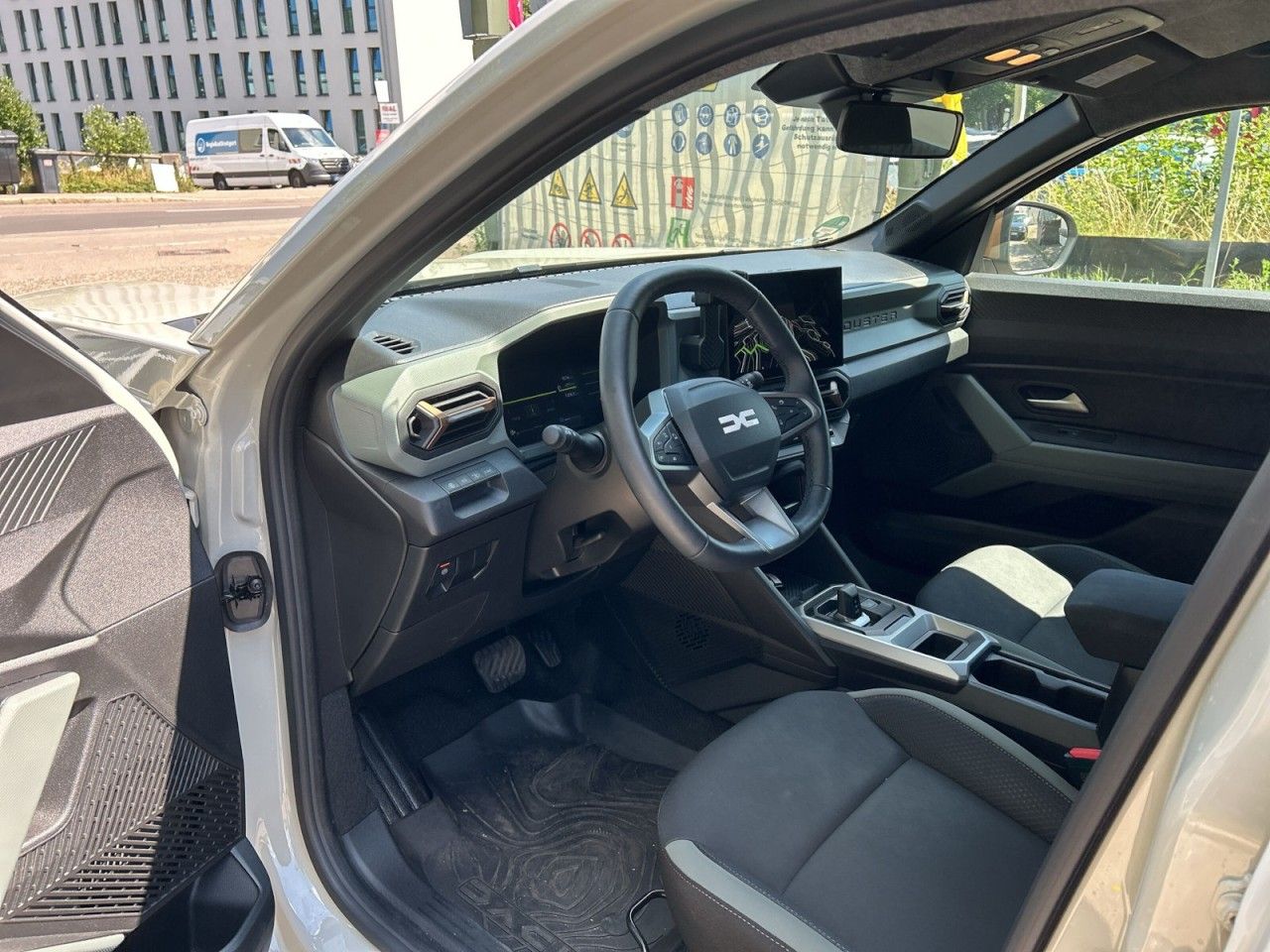 Dacia Duster III Hybrid 140 Extreme - Samsaru's Car Outlet