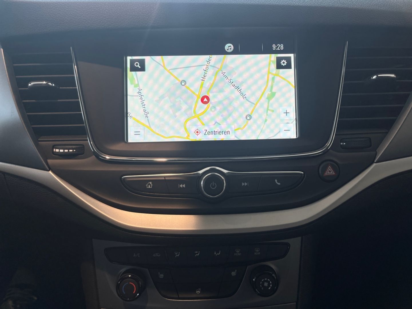 Opel Astra 1.5 D ST Edition - Samsaru's Car Outlet