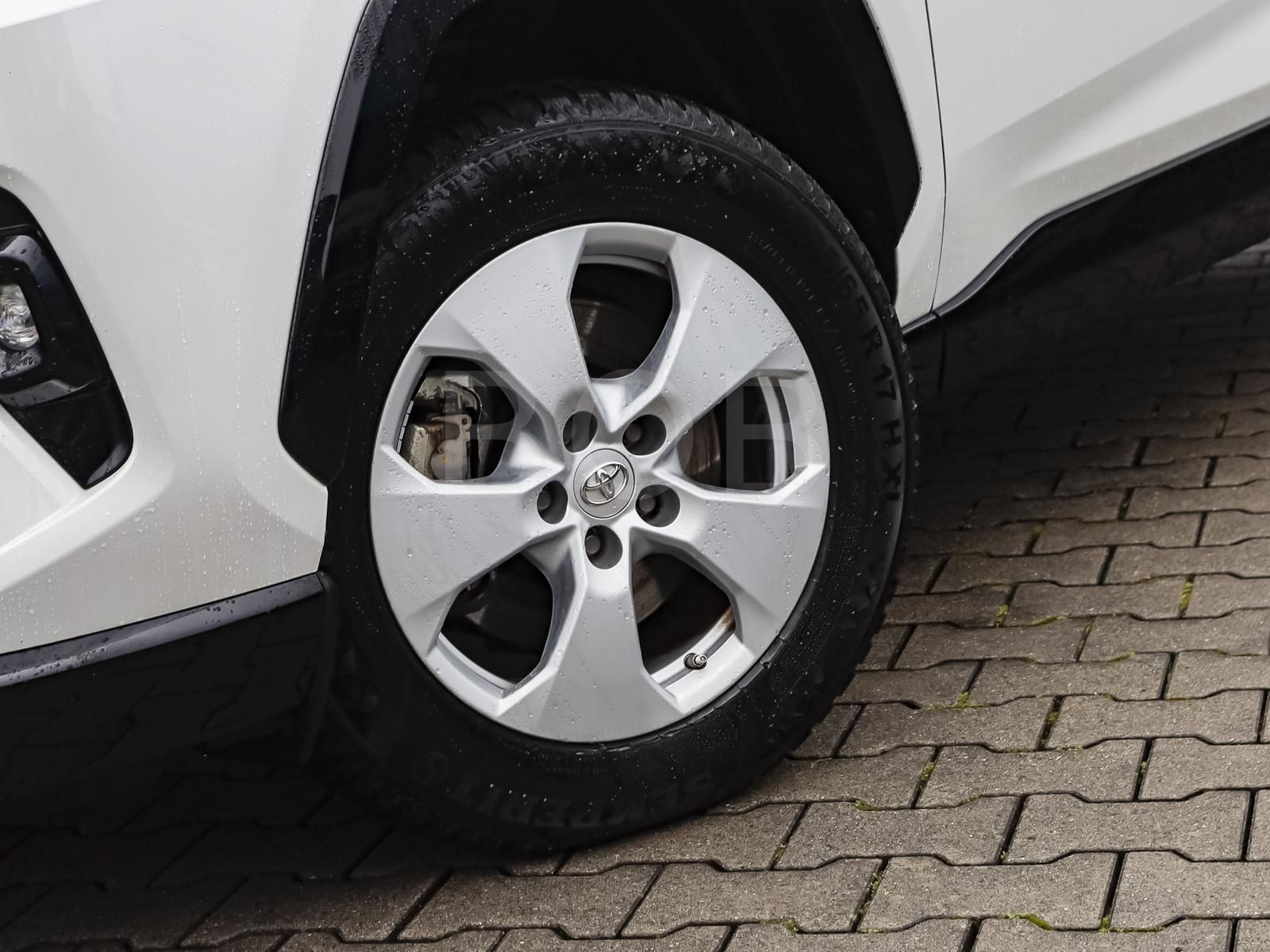 Toyota RAV 4 2.5 Hybrid Style - Samsaru's Car Outlet