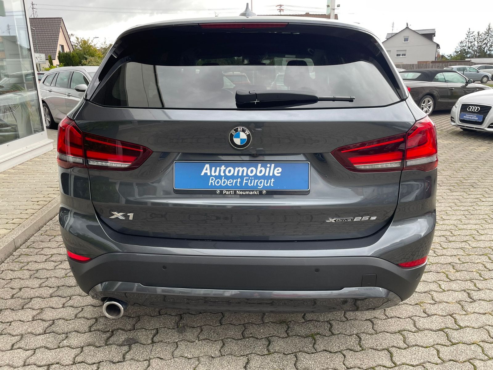 BMW X1 xDrive 25 e Advantage Automatik - Samsaru's Car Outlet