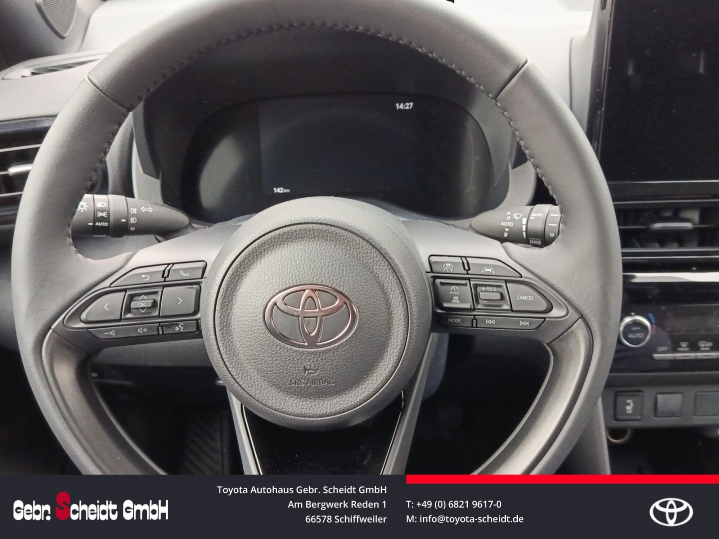 Toyota Yaris Cross Hybrid Apple CarPlay  Android Auto L