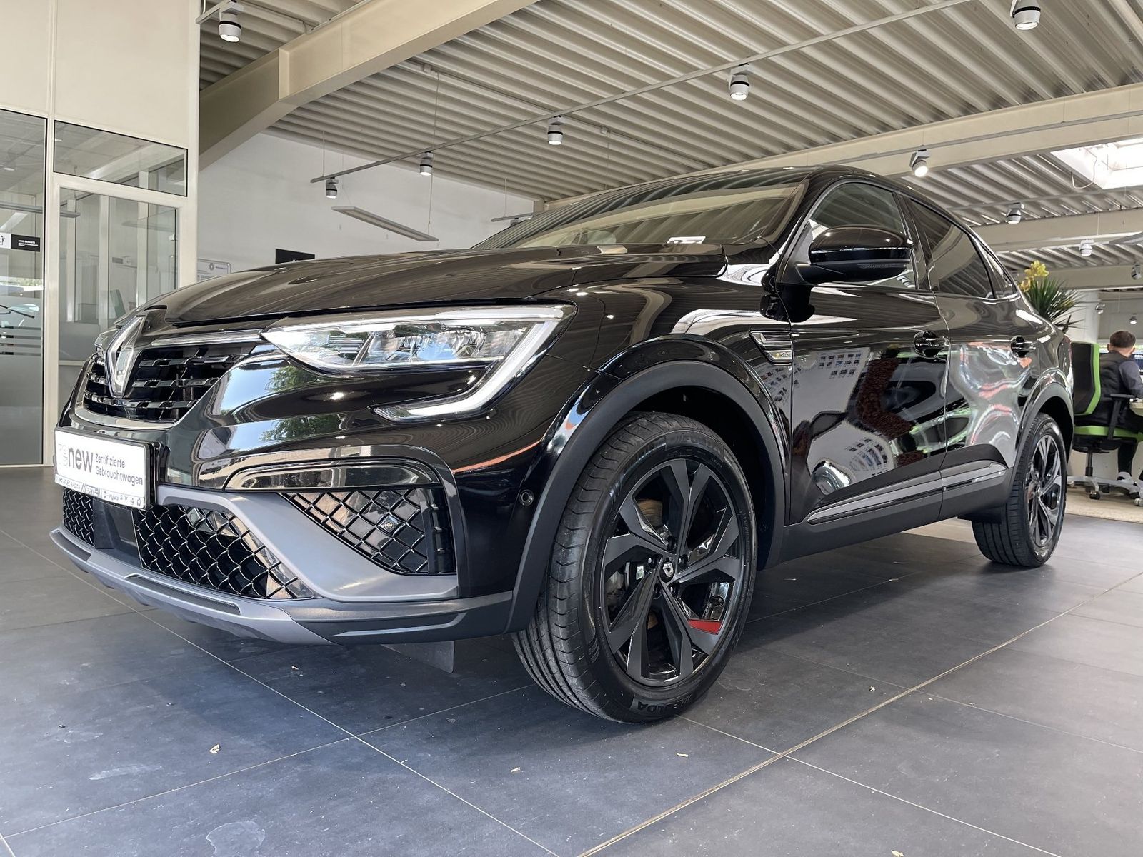 Renault Arkana R.S. LINE E-TECH - Samsaru's Car Outlet