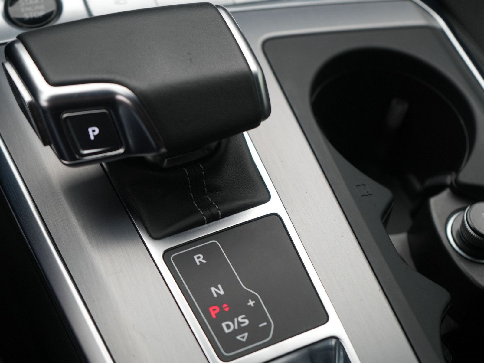 Audi A6 Avant S line - Samsaru's Car Outlet