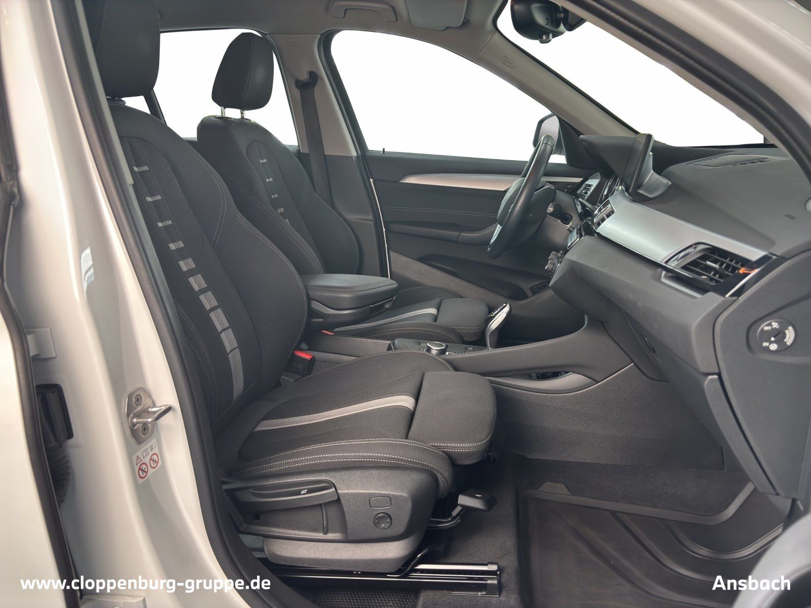 BMW X1 xDrive20i Advantage - Samsaru's Car Outlet