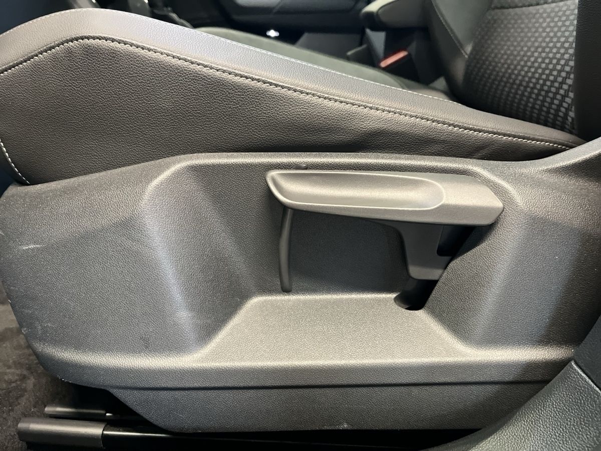 Volkswagen T-Roc 2.0 TSI DSG 4M Sport - Samsaru's Car Outlet