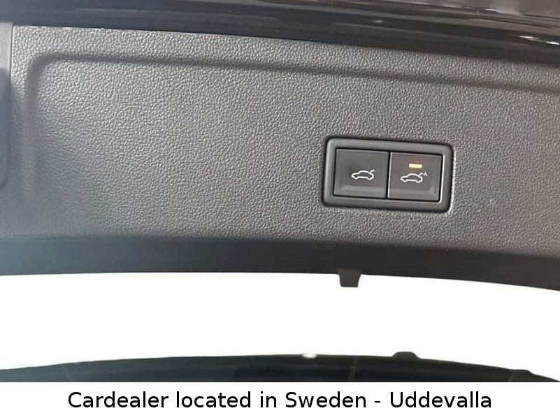 Volkswagen Touareg R 3.0 TSI V6 eHybrid 4Motion - Samsaru's Car Outlet