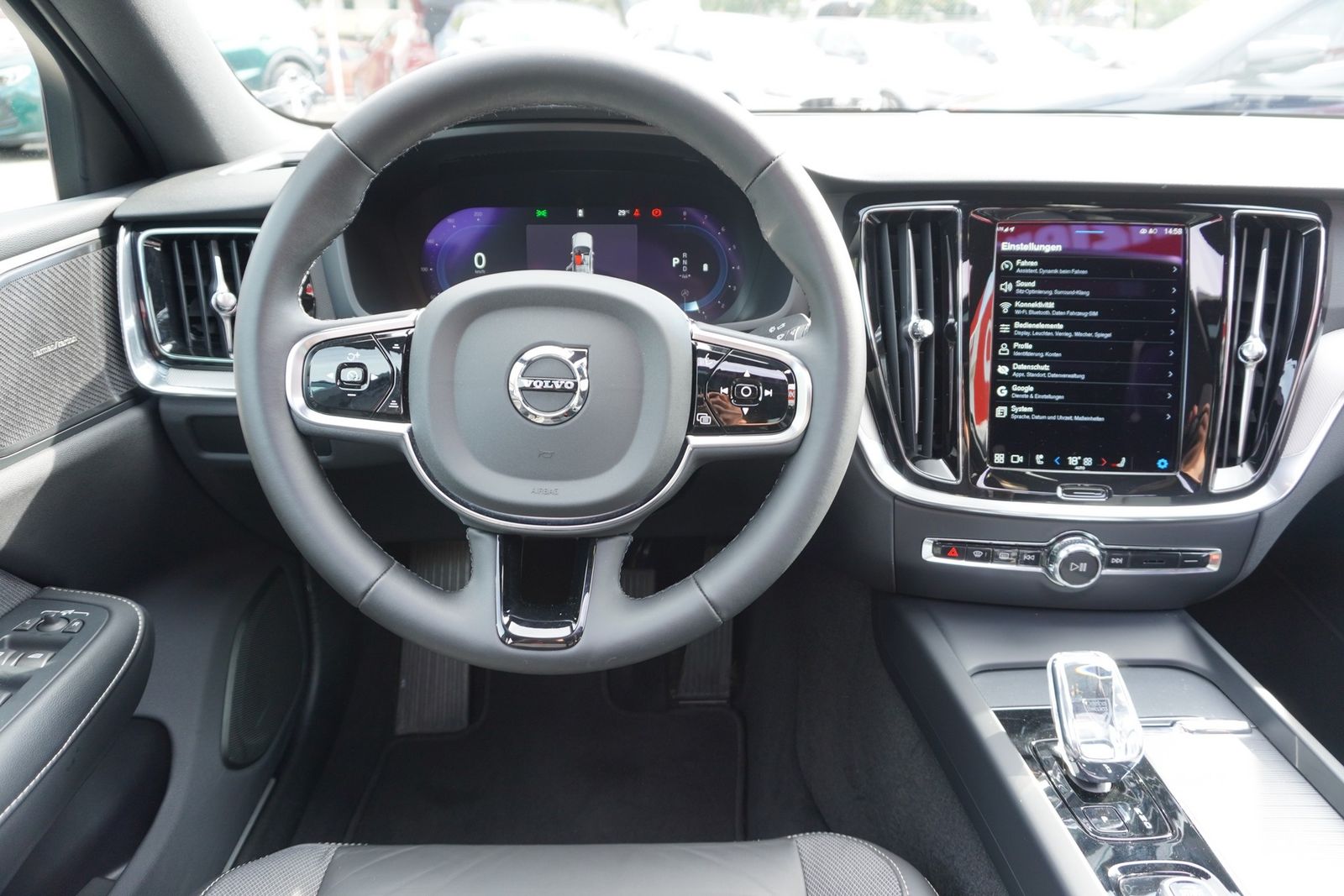 Volvo S60 2.0 M-Hybrid Plus Dark LED Panorama 360° DAB