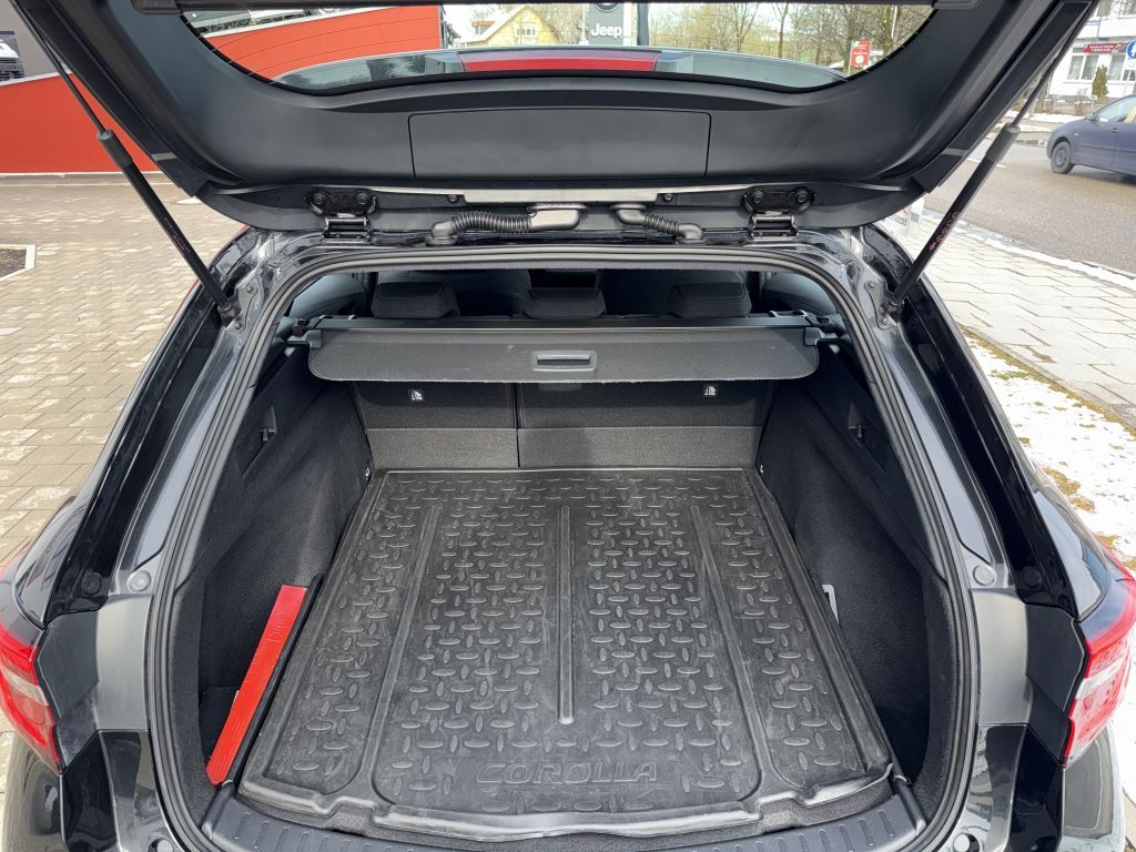 Toyota Corolla TS 1.8 Hybrid Active Sitzhzg,CarPlay,ACC