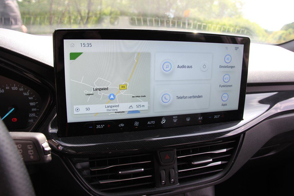 Ford Focus Turnier 155PS ST-LINE LED AdapTempomat CAM