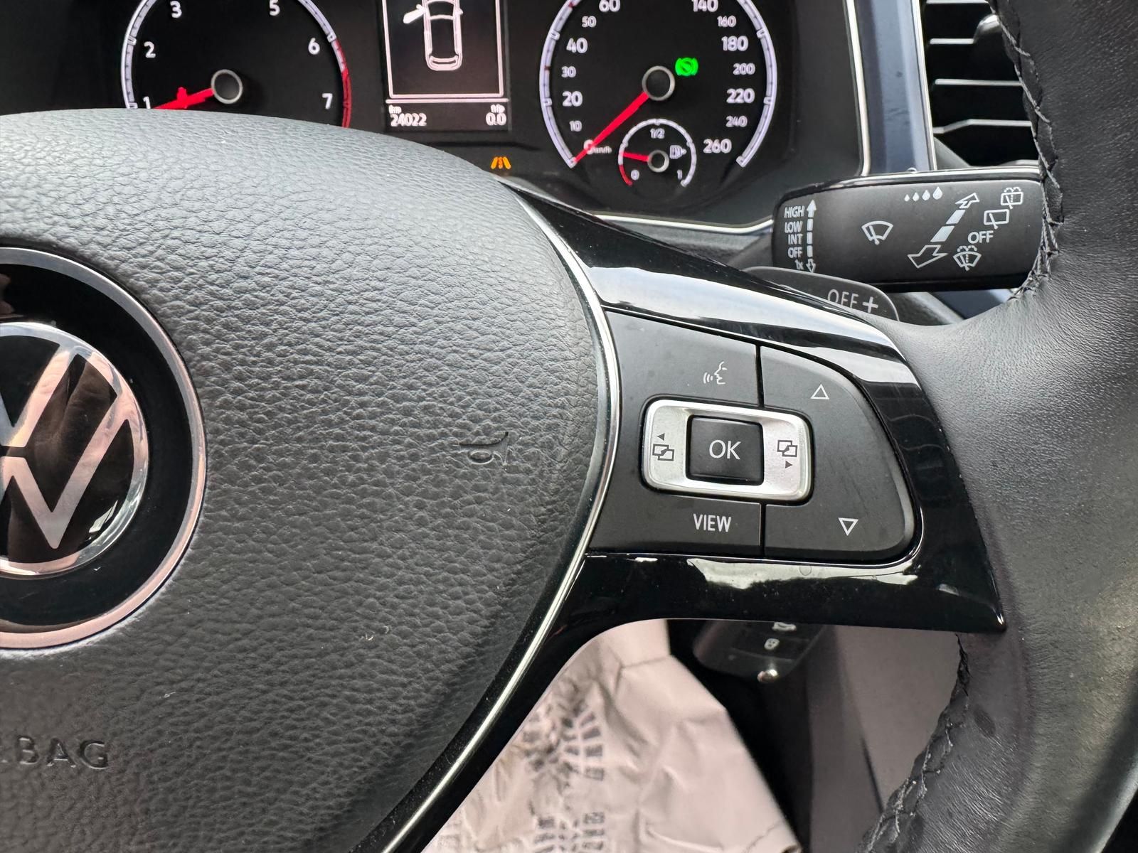 Volkswagen T-Roc 1.5 TSI DSG - Samsaru's Car Outlet