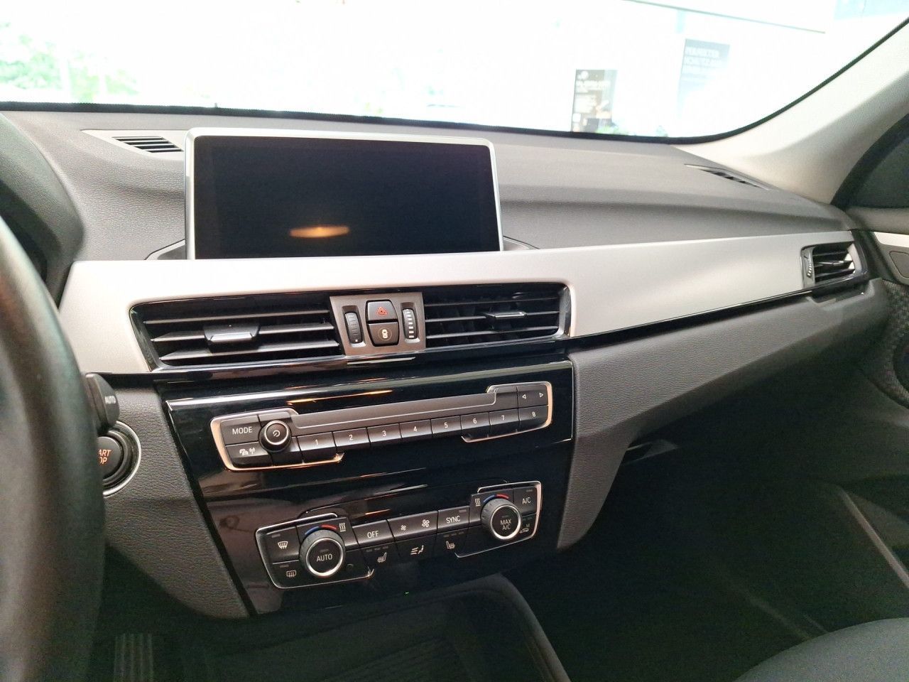 BMW X1 xDrive25e Advantage - Samsaru's Car Outlet