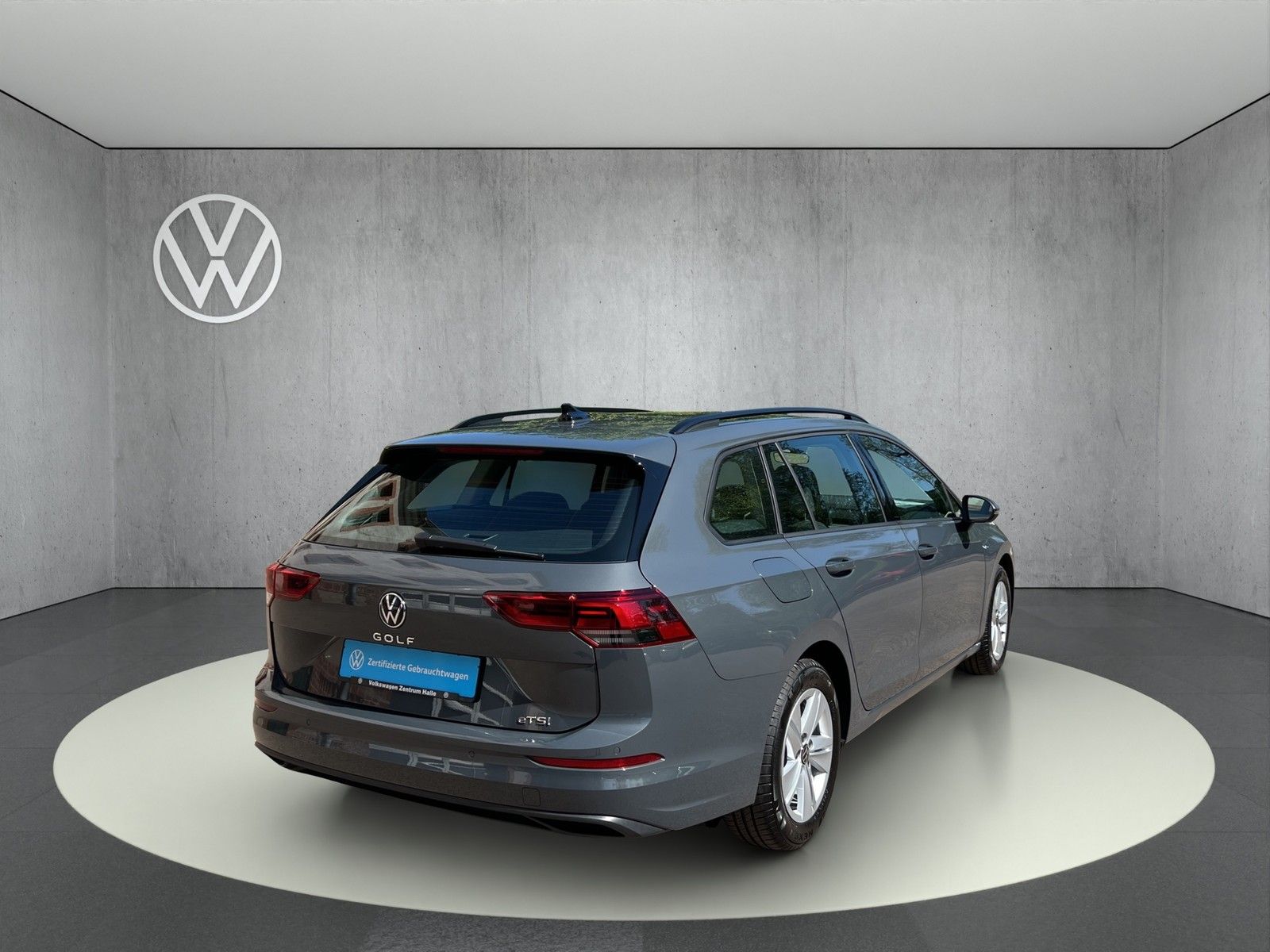 Volkswagen Golf Variant VIII eTSI Life DSG - Samsaru's Car Outlet