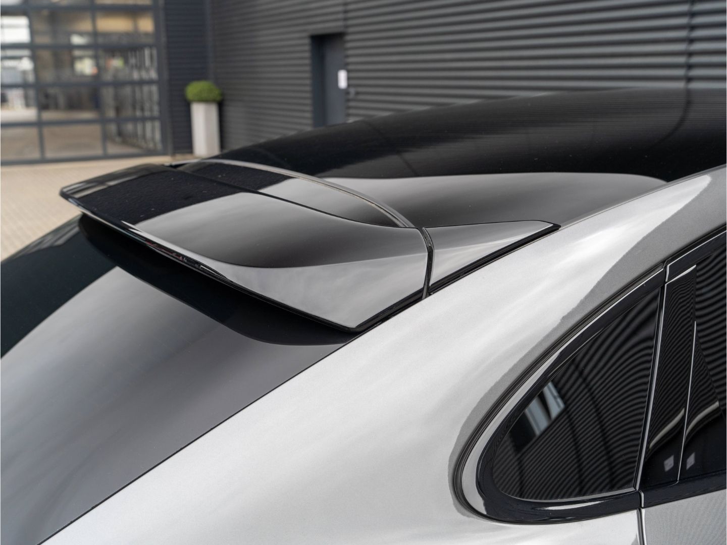 Porsche Cayenne E-Hybrid Coupe SAGA, BOSE