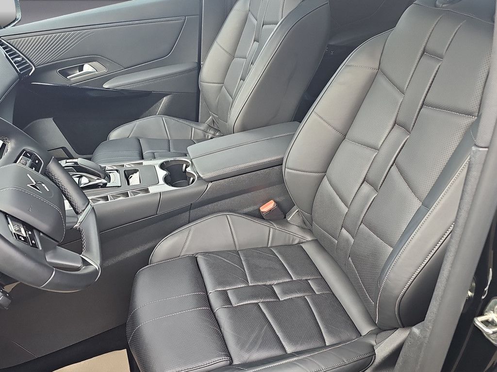 DS Automobiles DS 7 BlueHDI 130 Aut. OPERA LEDER Panoramadach