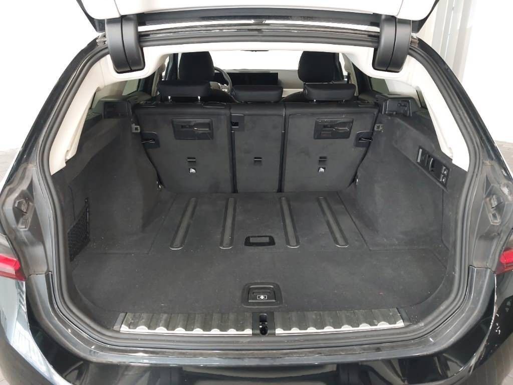 BMW 320d xDrive - Samsaru's Car Outlet