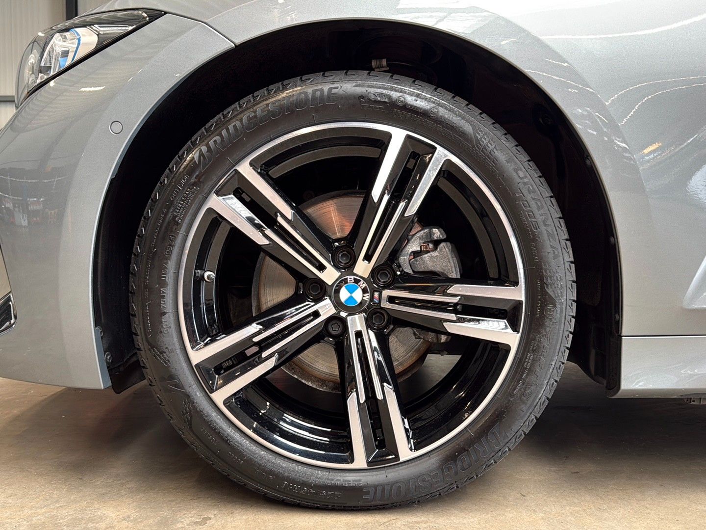 BMW 320d Touring xD M Sport ACC KZU HuD 360° HiFi QI