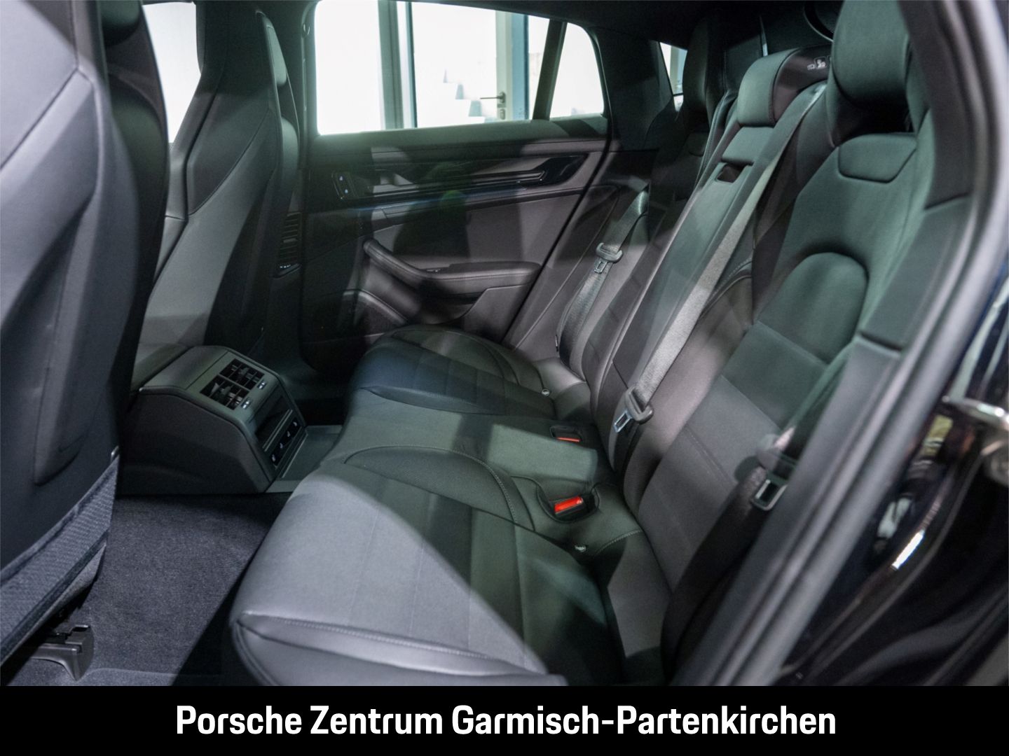 Porsche Panamera 4 E-Hybrid Sitzheizung hinten LenkradHZ