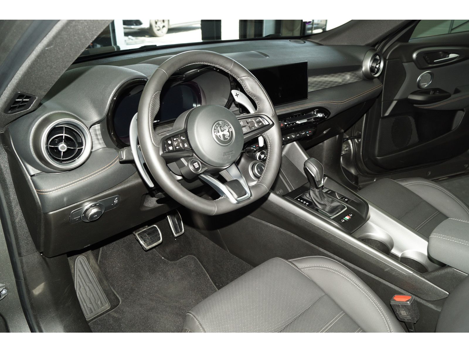 Alfa Romeo Tonale 1.5 VGT Veloce FULL LED LEDER 360-CAM