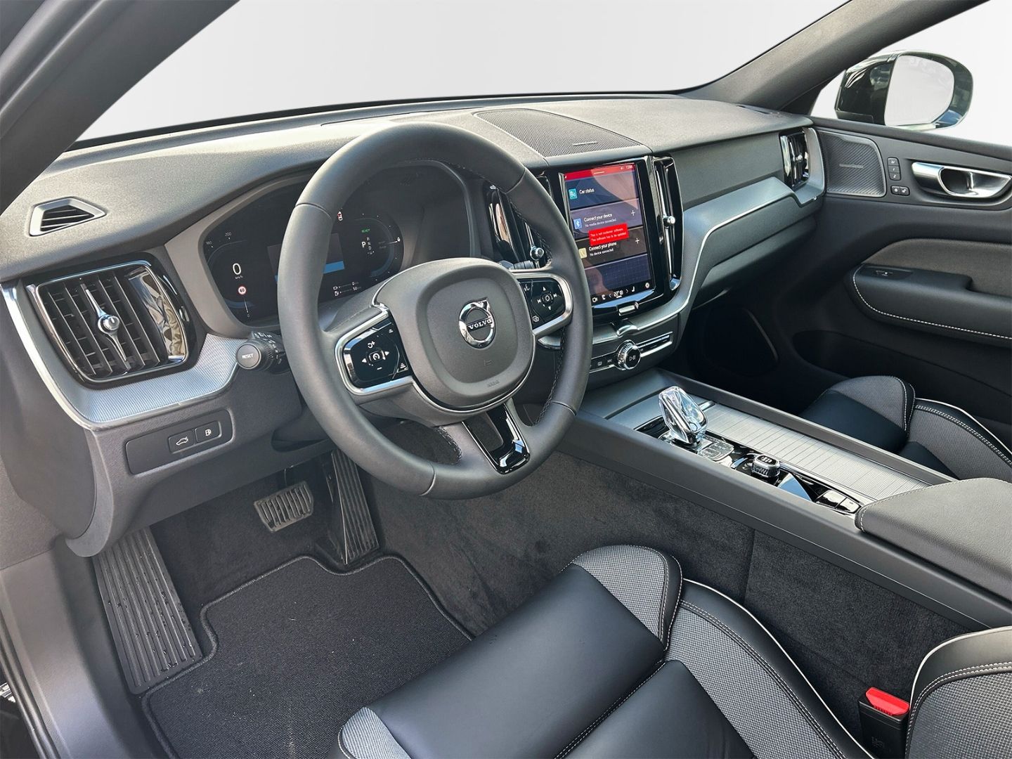 Volvo XC60 Recharge T6 AWD Plus Black Edition 21'' AHK