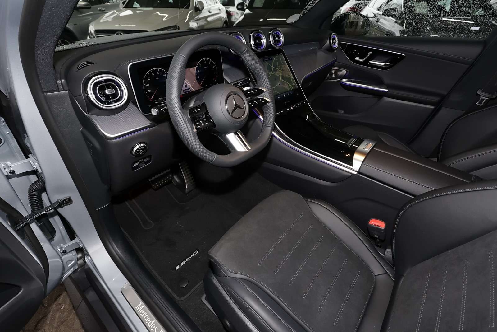 Mercedes-Benz GLC 300 4M DIG-LED+360°+Pano+AHK+Night+Distronic