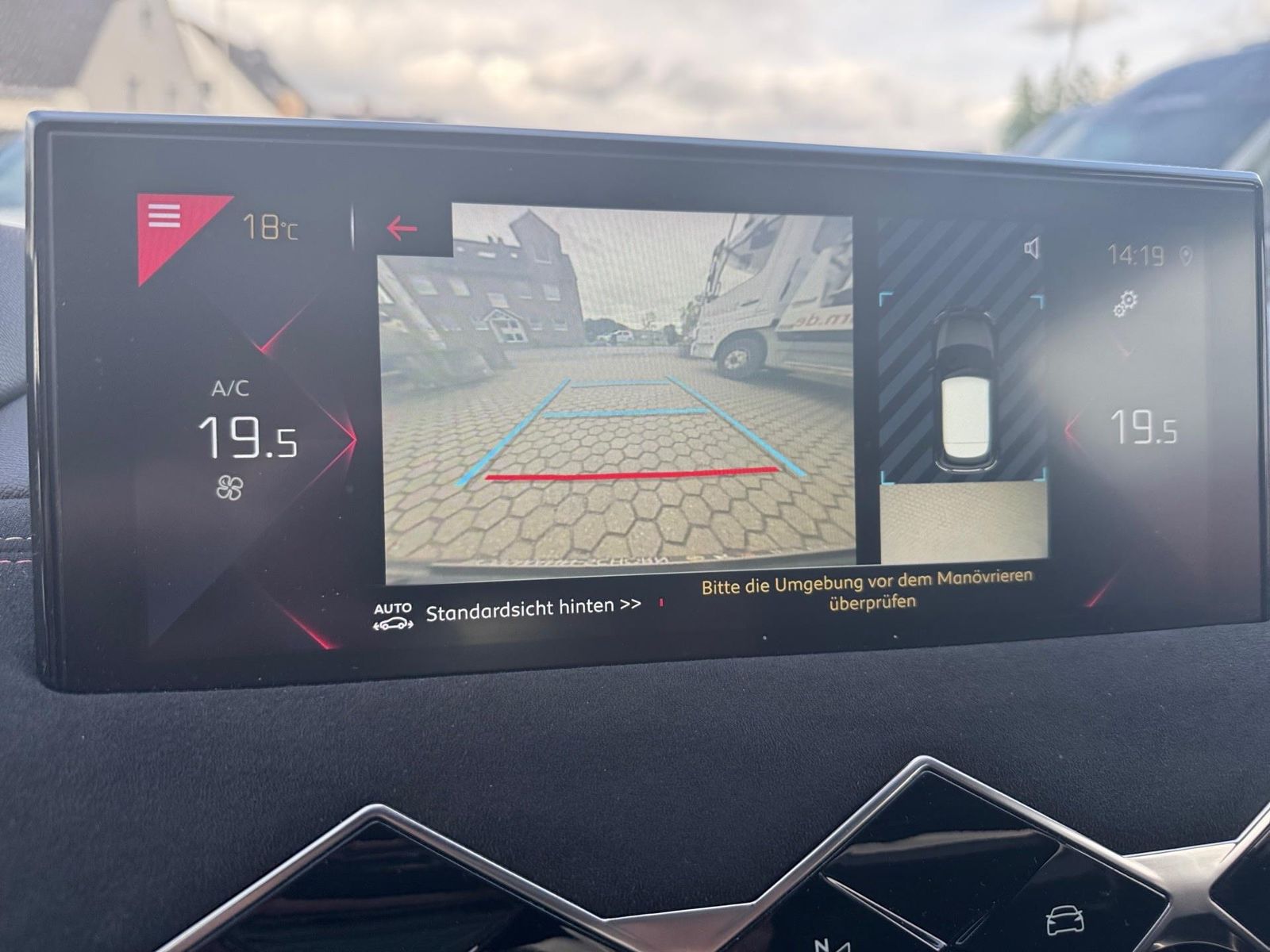 DS Automobiles DS3 CROSSBACK BLUEHDI 130 AUT. PERFORMANCE LINE