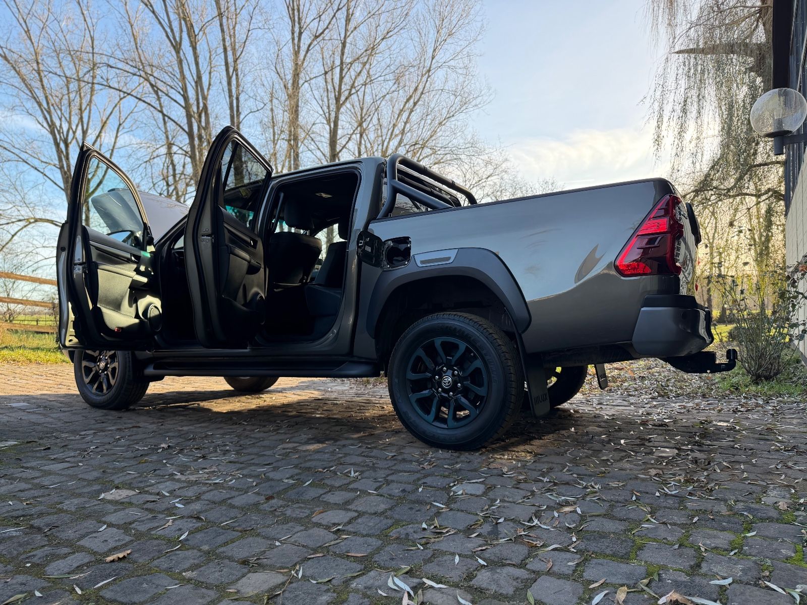 Toyota Hilux 2.8 D-4D 4Wd V48 Invincible*AHK*Büge